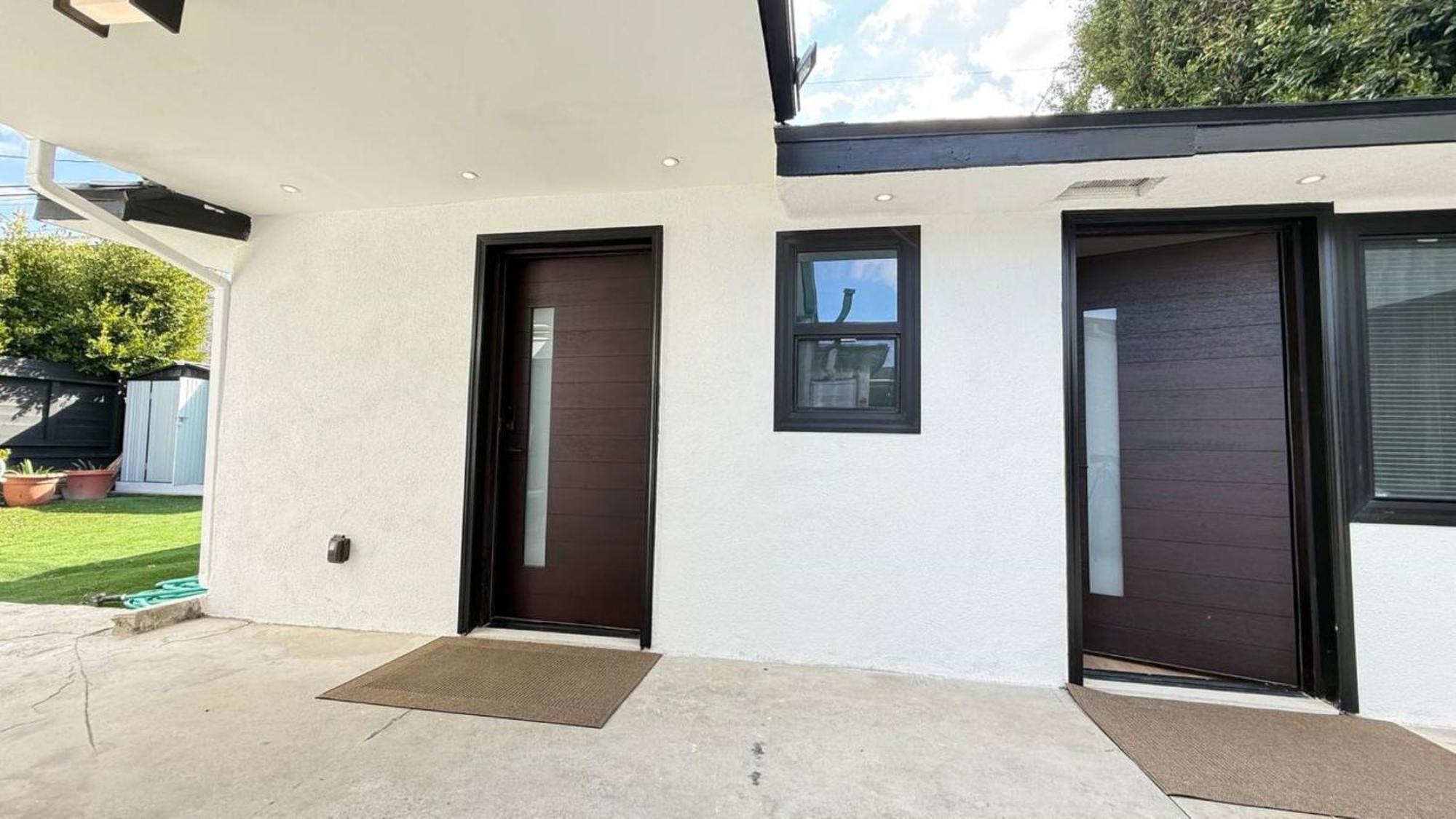 Modern Stylish &cozy Right Unit Los Angeles